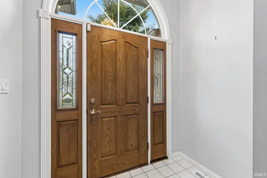 57125 Bluff Crest Drive, Elkhart, IN 46516 - Image #3