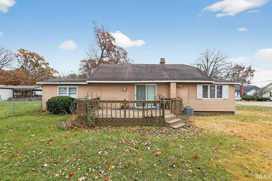 22747 Lake Shore Drive, Elkhart, IN 46514 - Image #2