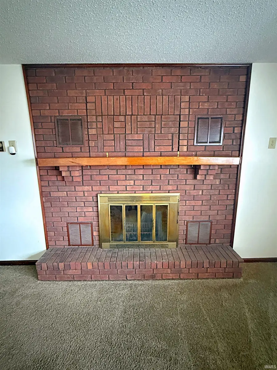 1504 E National Highway, Washington, IN 47501 - Image #3