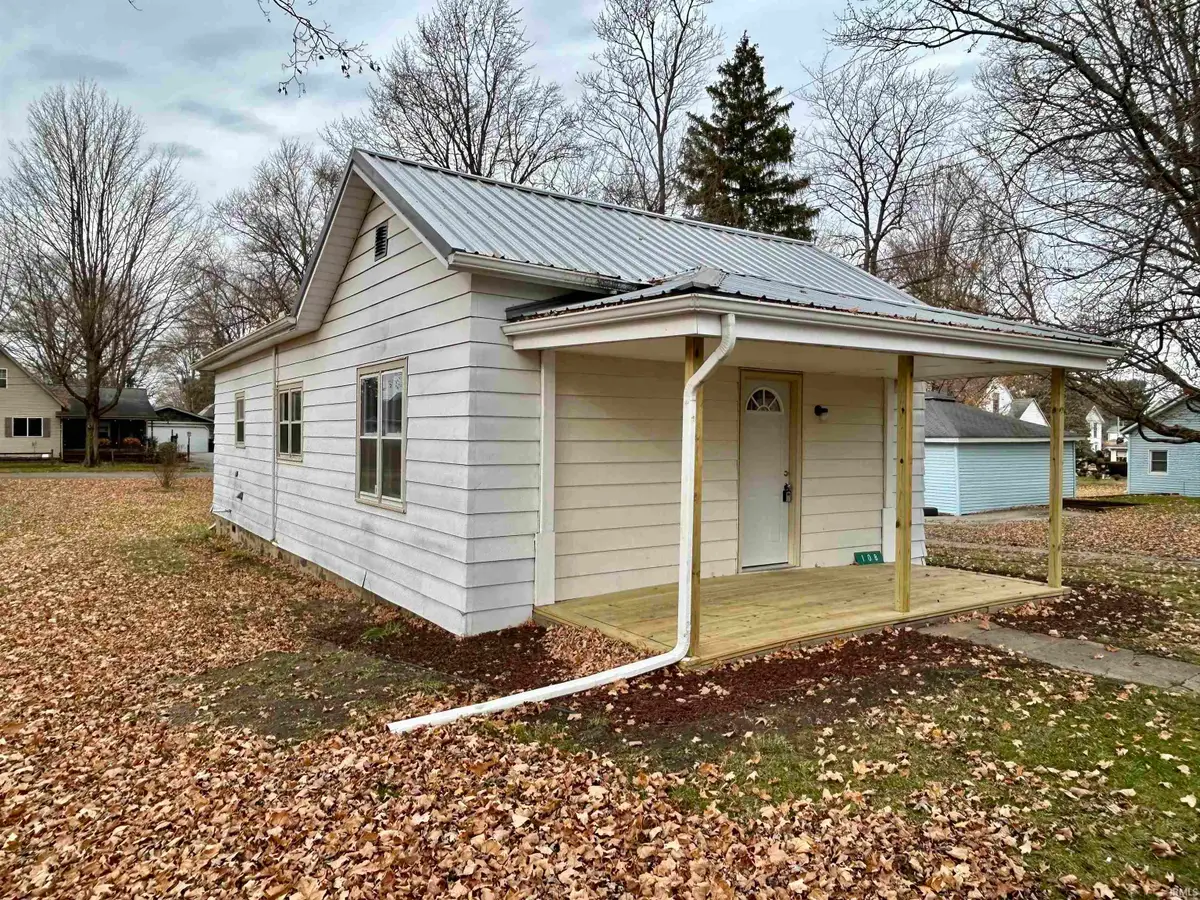 108 S Third Street, Pierceton, IN 46562 - Image #1