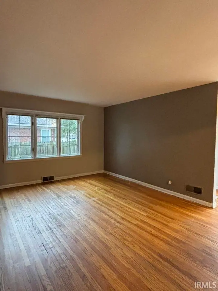 5613 Jefferson Avenue, Evansville, IN 47715 - Image #3