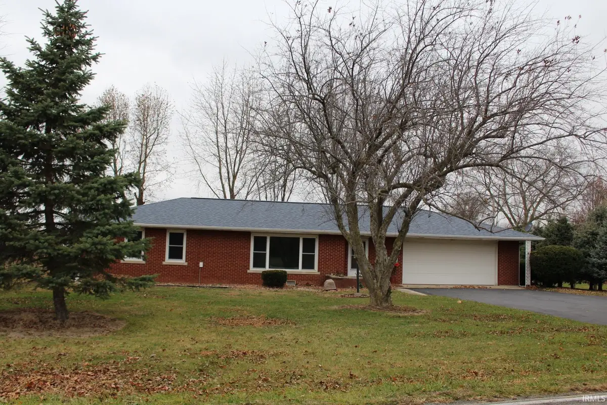 5572 N Clear Creek Road, Huntington, IN 46750 - Image #1
