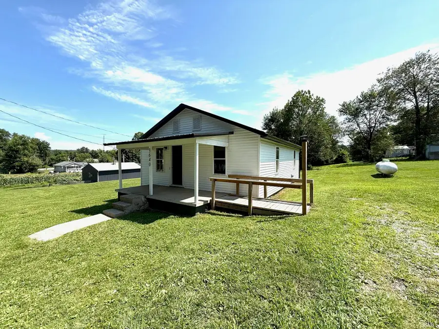 3640 Old Vincennes Road, Mitchell, IN 47446 - Image #2