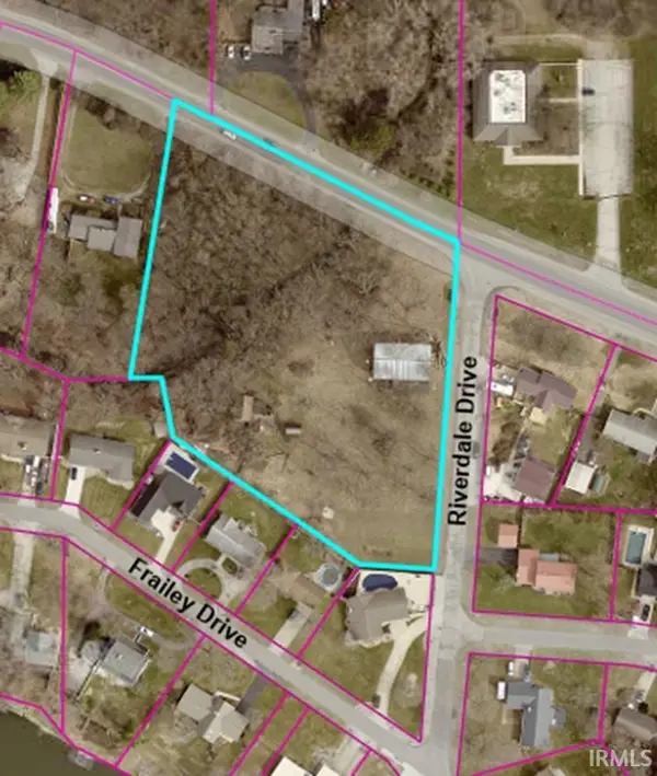 55617 Riverdale Drive, Elkhart, IN 46514