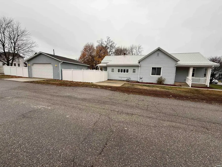 251 W 10th Street, Peru, IN 46970 - Image #2