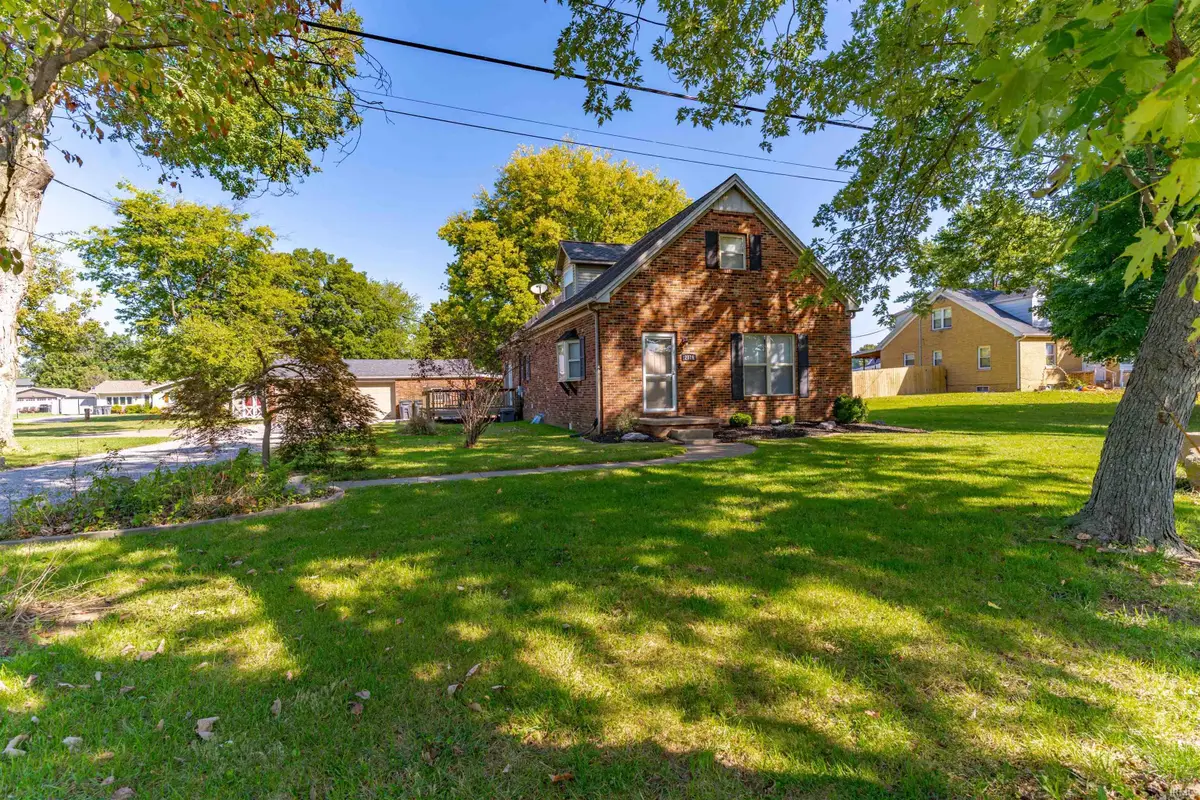 2016 Theater Drive, Evansville, IN 47715 - Image #1