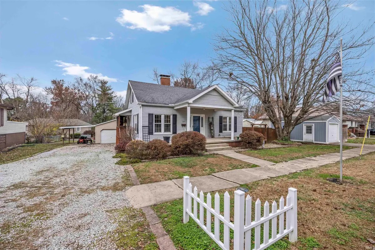 227 W Vine Street, Oakland City, IN 47660 - Image #1