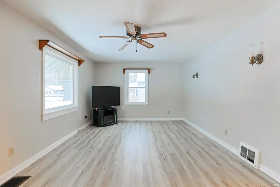 140 Oakside Avenue, Mishawaka, IN 46544 - Image #3