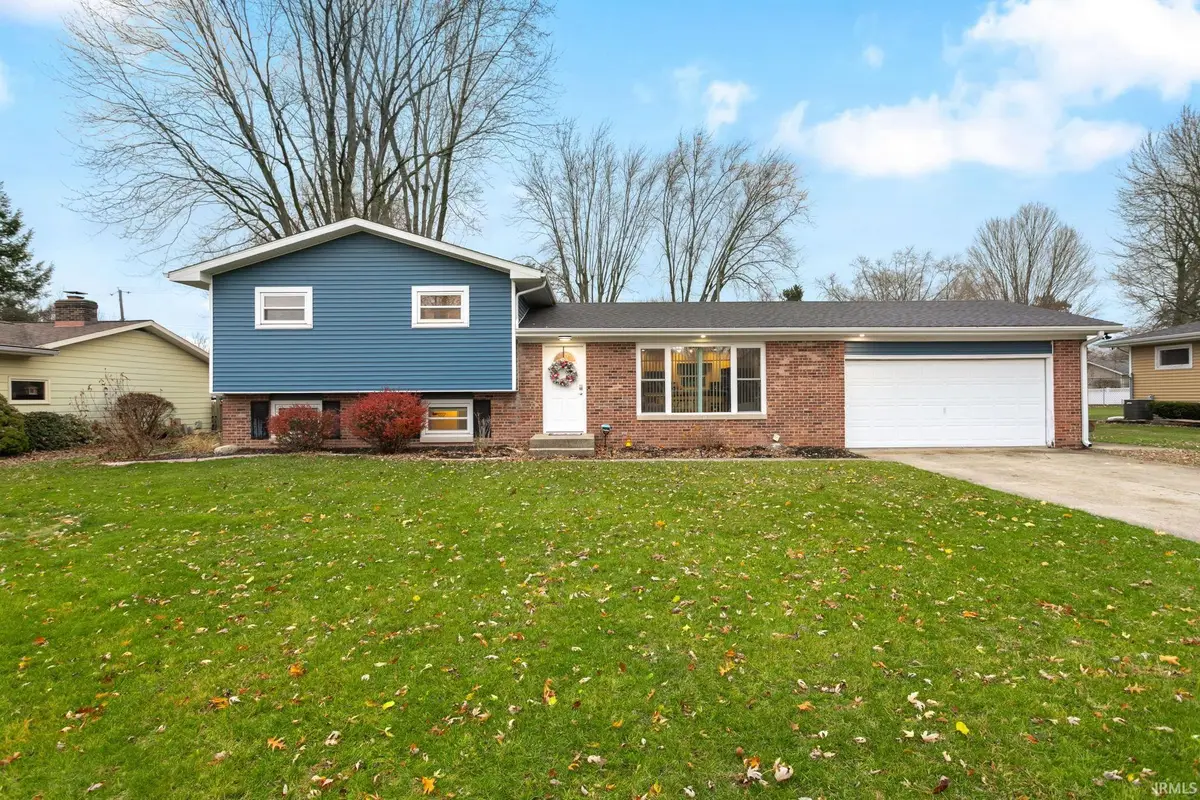 13 Meadow Lane, Goshen, IN 46526 - Image #1