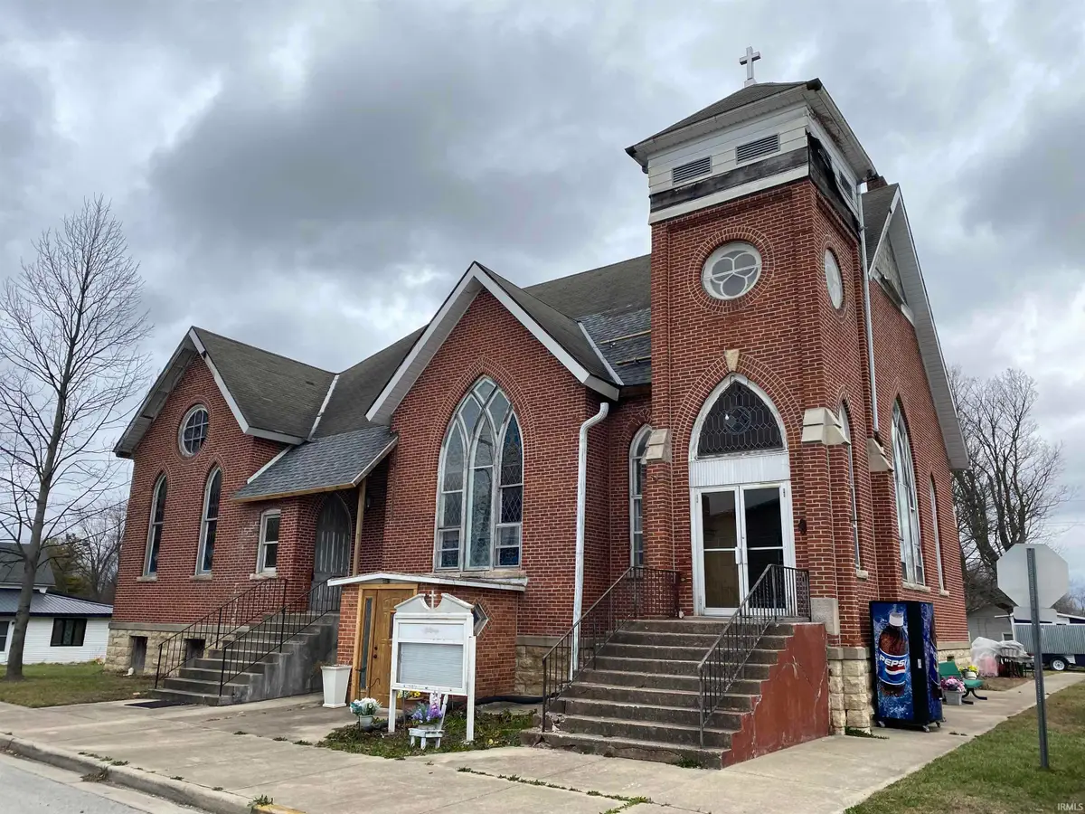 105 N Mckee Street, Macy, IN 46951 - Image #1