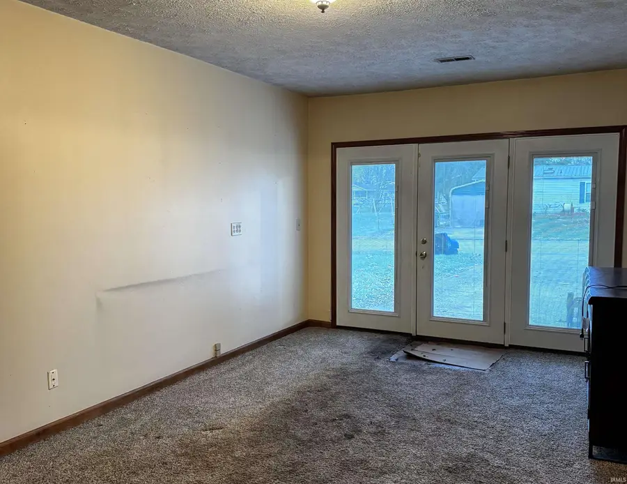 405 Dean Street, Mitchell, IN 47446 - Image #3