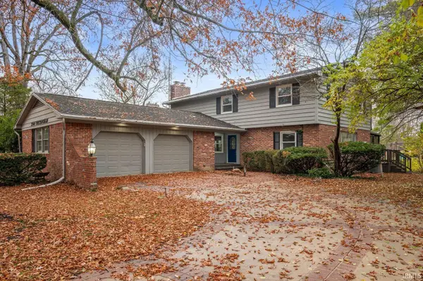 2508 W Twickingham Drive, Muncie, IN 47304