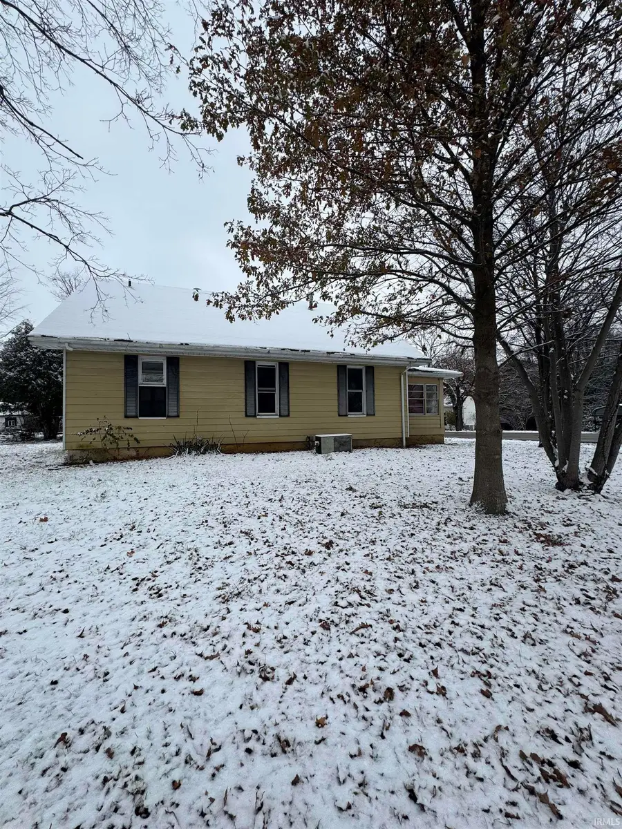 401 W Brummitt Street, Owensville, IN 47665 - Image #3