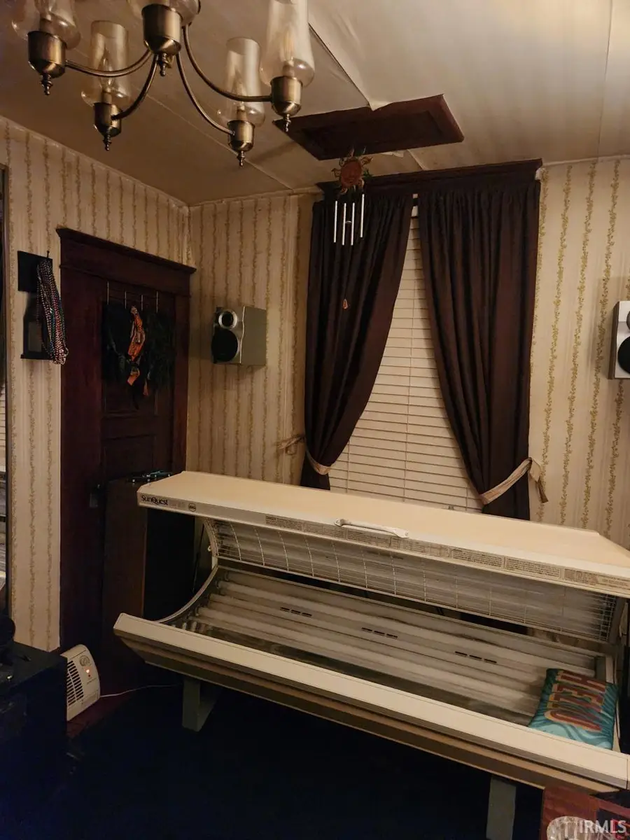 222 N Adams Street, Montpelier, IN 47359 - Image #2