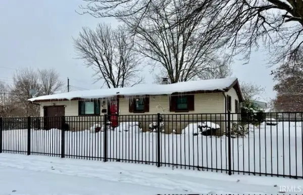 3322 Locke Street, South Bend, IN 46628