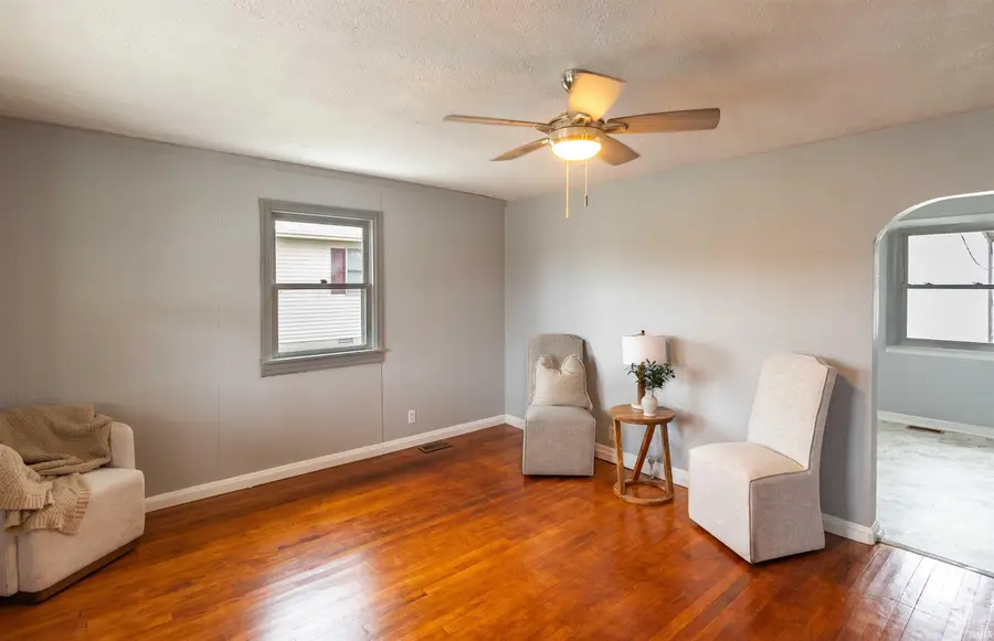 844 W Frank Street, Mitchell, IN 47446 - Image #3