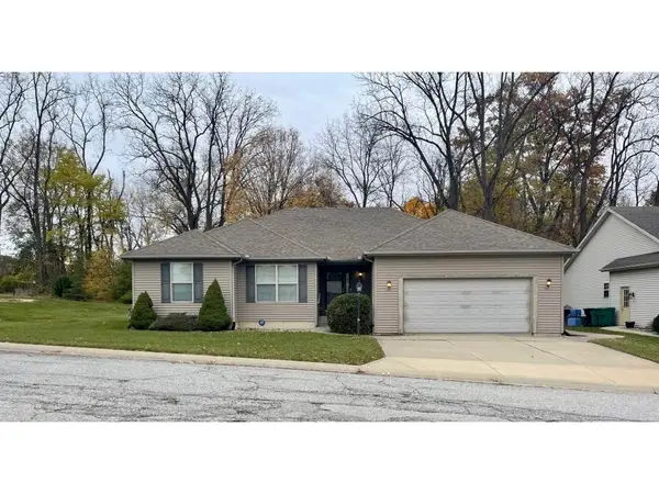 25691 Rolling Hills Drive, South Bend, IN 46628