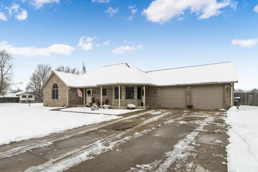 3300 E Indian Hill Drive, Muncie, IN 47302 - Image #2