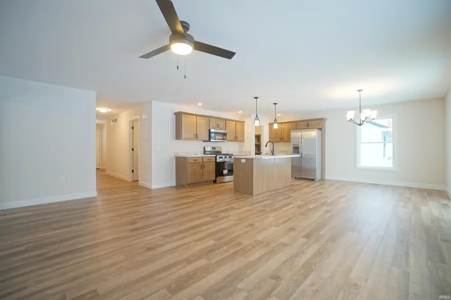 455 N Eastfield Circle, Milford, IN 46542 - Image #3