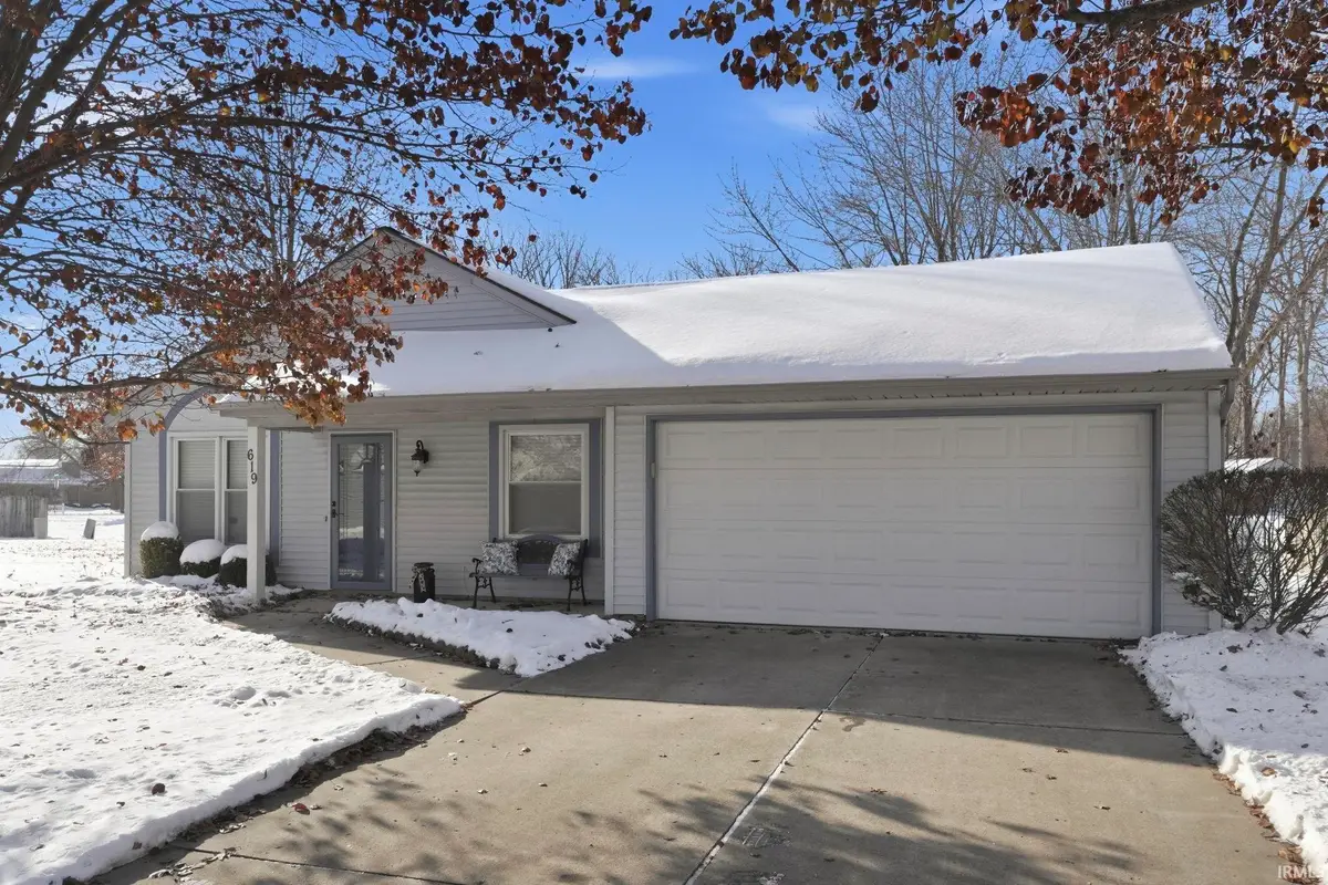 619 Plainfield Drive, Fort Wayne, IN 46825 - Image #1