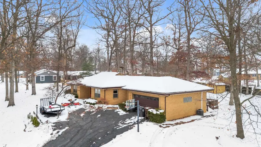 8324 Waterswolde Lane, Fort Wayne, IN 46825 - Image #2