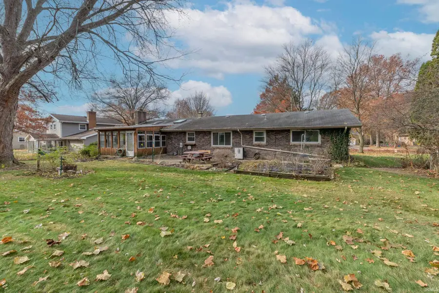 52170 Woodridge Drive, South Bend, IN 46635 - Image #3