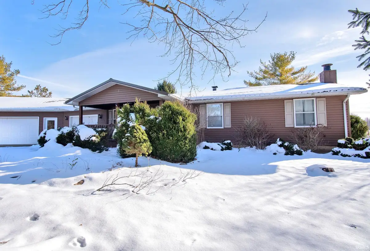 8547 N Old Fort Wayne Road, Roanoke, IN 46783 - Image #1