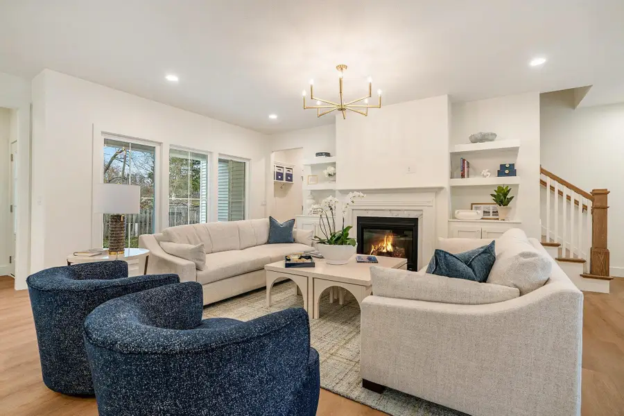 735 N Twyckenham Drive, South Bend, IN 46617 - Image #3