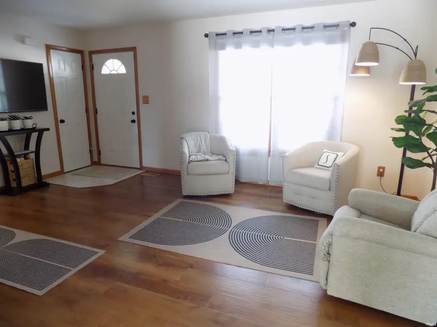 30814 Oakbrook Drive, Granger, IN 46530 - Image #3