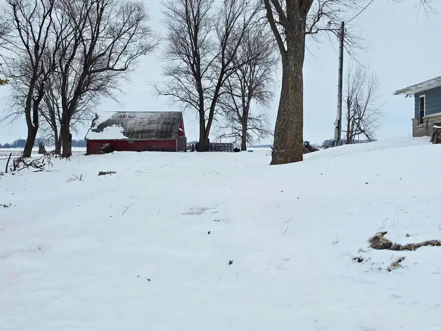 187 E 275 North, Reynolds, IN 47980 - Image #2