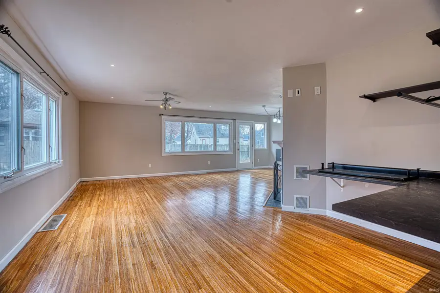 1117 S Englewood Avenue, Evansville, IN 47714 - Image #2