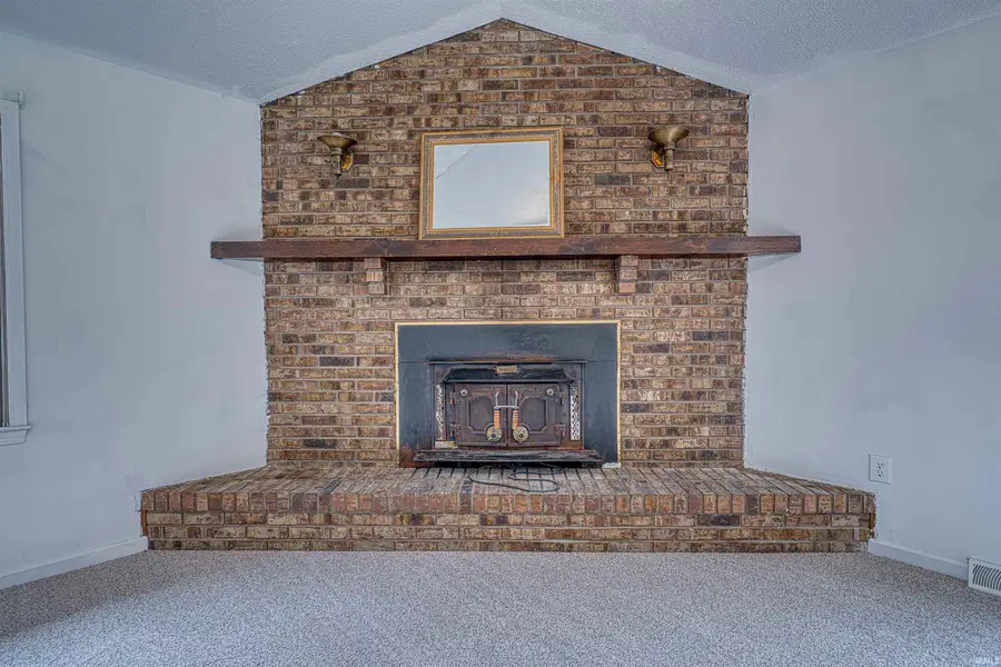 8224 E Heritage Drive, Evansville, IN 47715 - Image #3