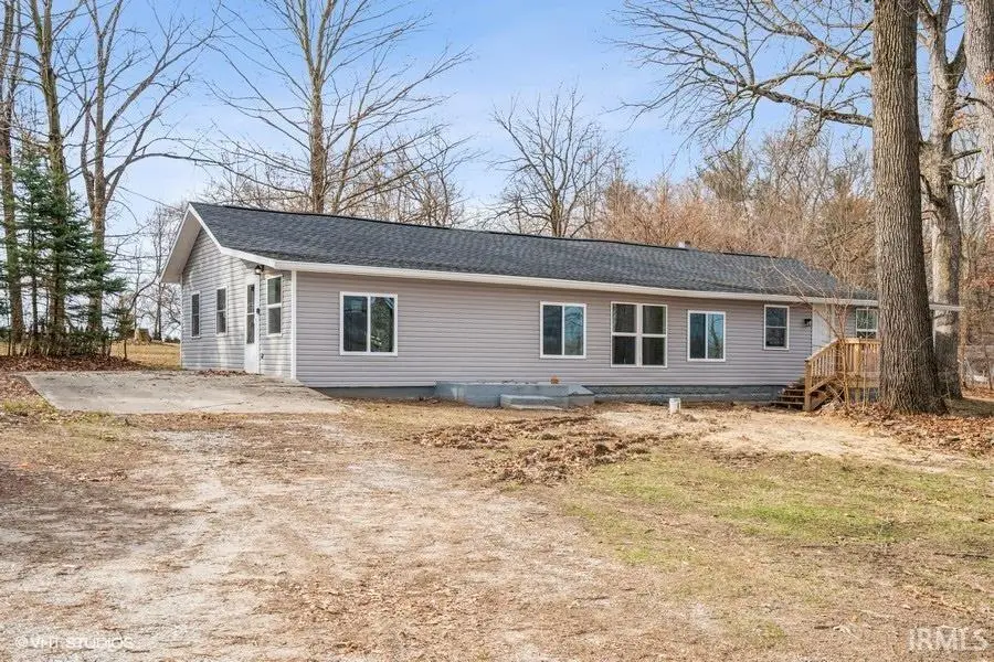 5124 N Point Park Court, Monticello, IN 47960 - Image #1