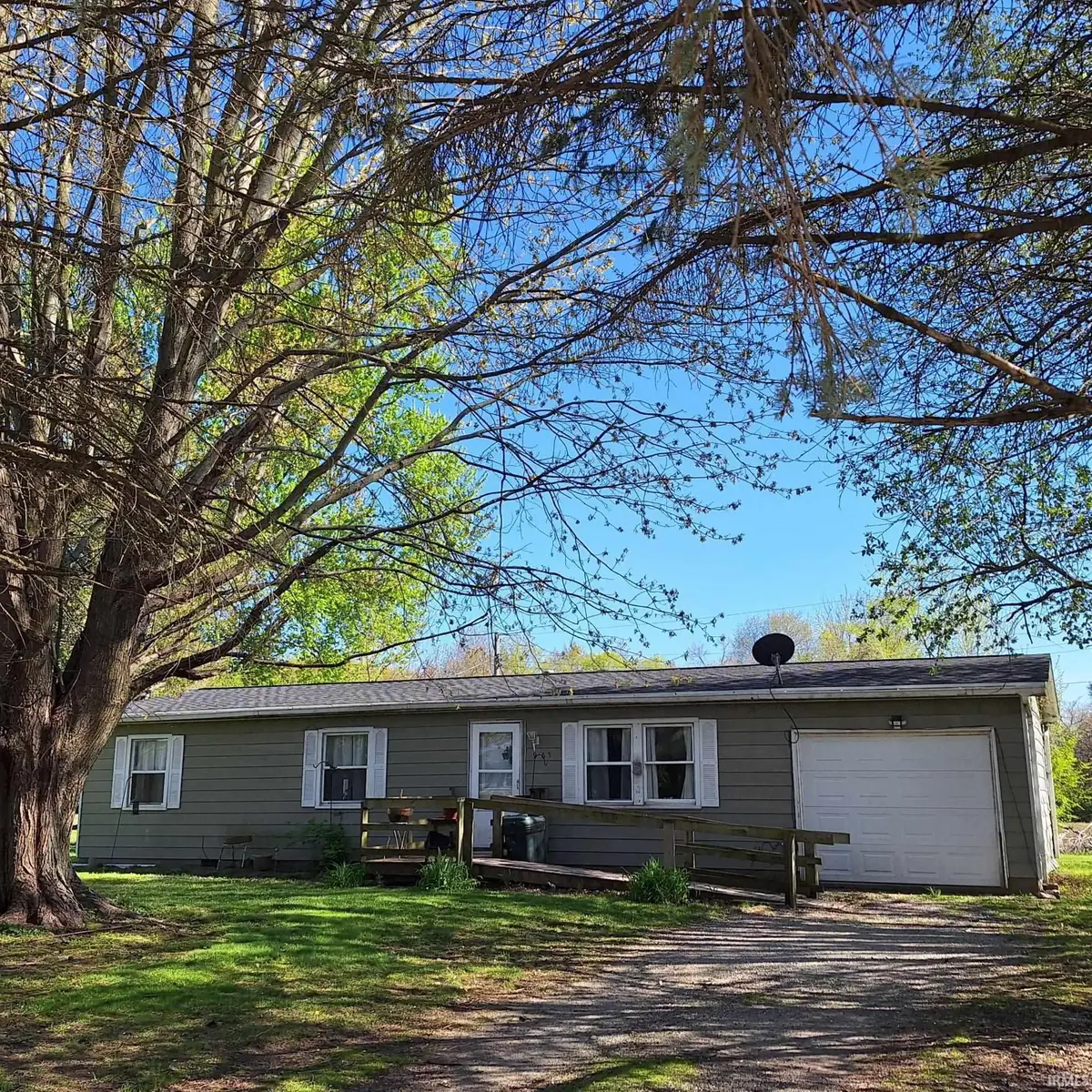 9565 E Wawasee Lane, Syracuse, IN 46567 - Image #1