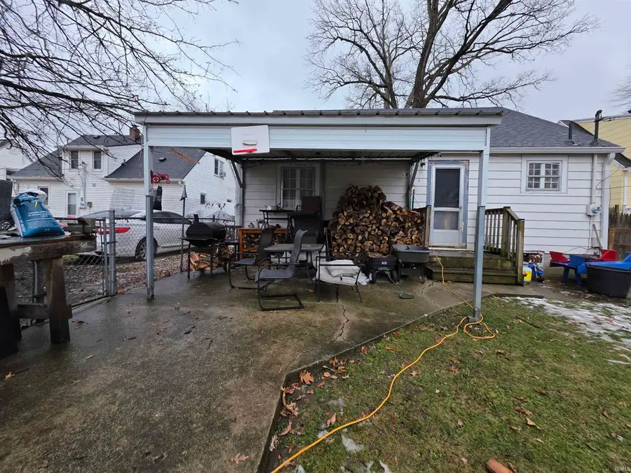 210 W Roosevelt Street, Muncie, IN 47303 - Image #3