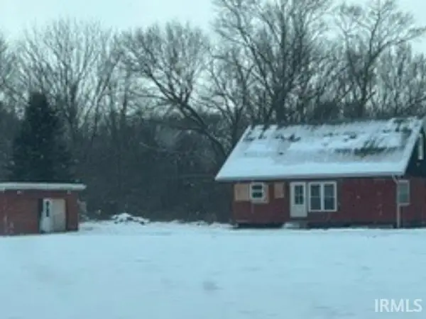 60711 Mayflower Road, South Bend, IN 46614