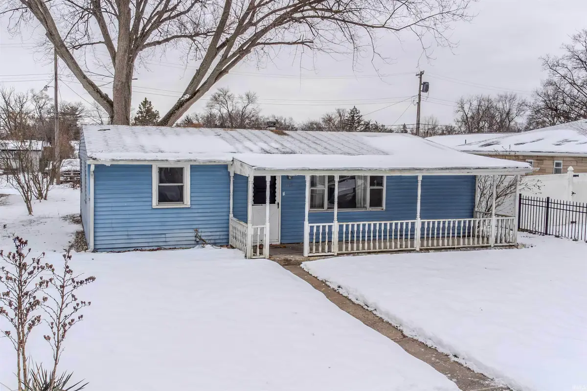 817 W Edgar Avenue, Mishawaka, IN 46545 - Image #1