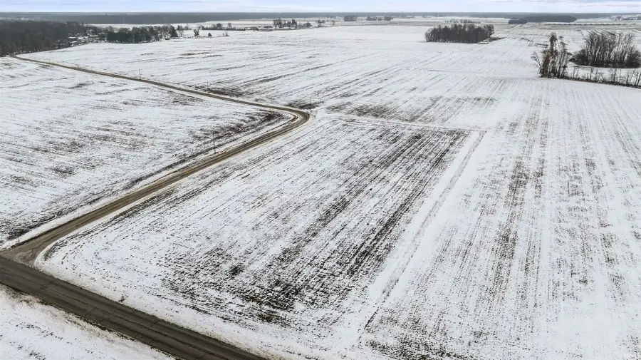 N 300 W, Wawaka, IN 46794 - Image #3