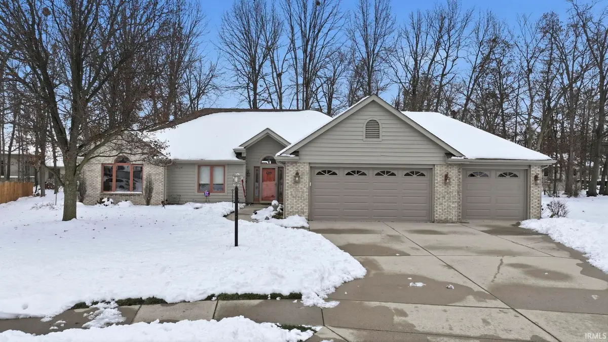 917 Lake Hill Court, Fort Wayne, IN 46845 - Image #1