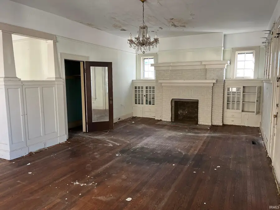 831 E Gum Street, Evansville, IN 47713 - Image #2