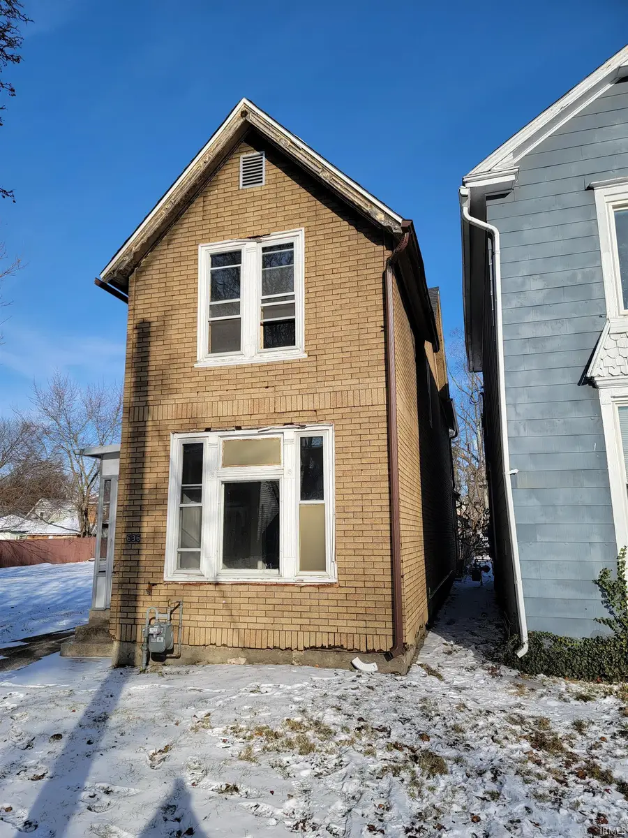 636 W Creighton Avenue, Fort Wayne, IN 46807 - Image #2