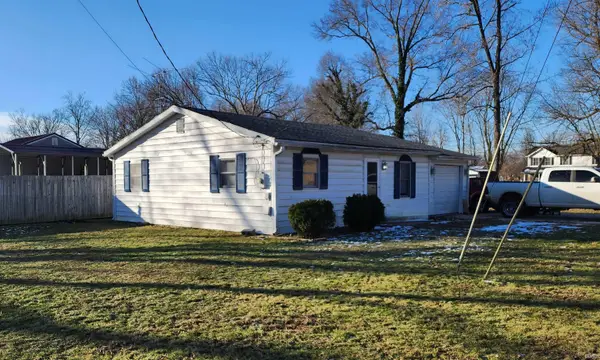 1330 W Crandall Street, Mitchell, IN 47446