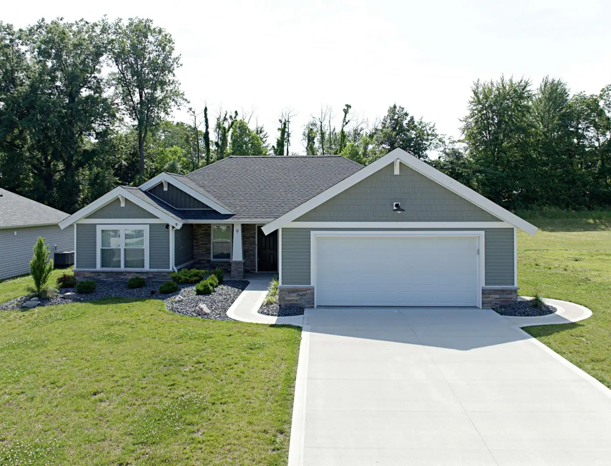 9 Beacon Way, Washington, IN 47501 - #1