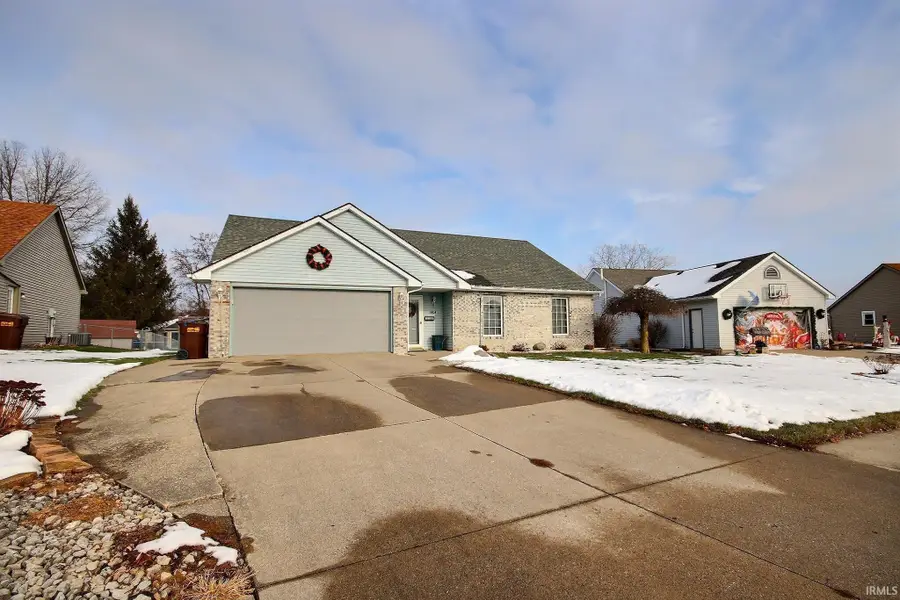 1404 Chestnut Court, Auburn, IN 46706 - Image #2