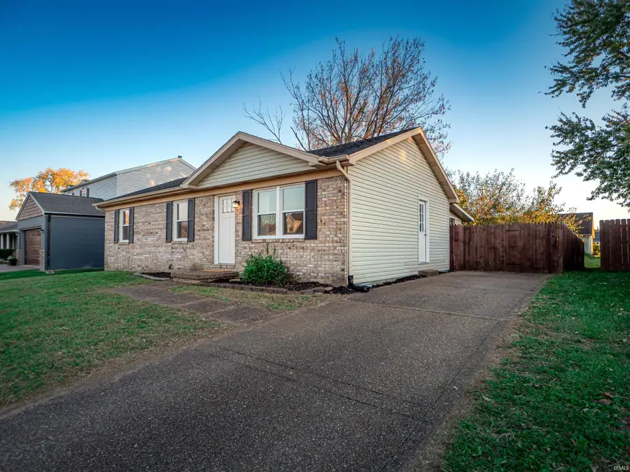 4213 Hunters Trace, Evansville, IN 47715 - Image #2