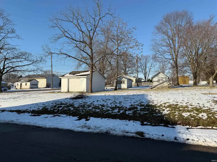 308 N Mill Street, Hartford City, IN 47348 - Image #2