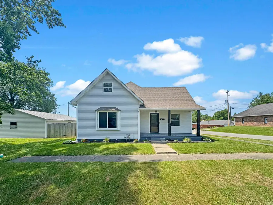 108 E Walnut Street, Petersburg, IN 47567 - #2