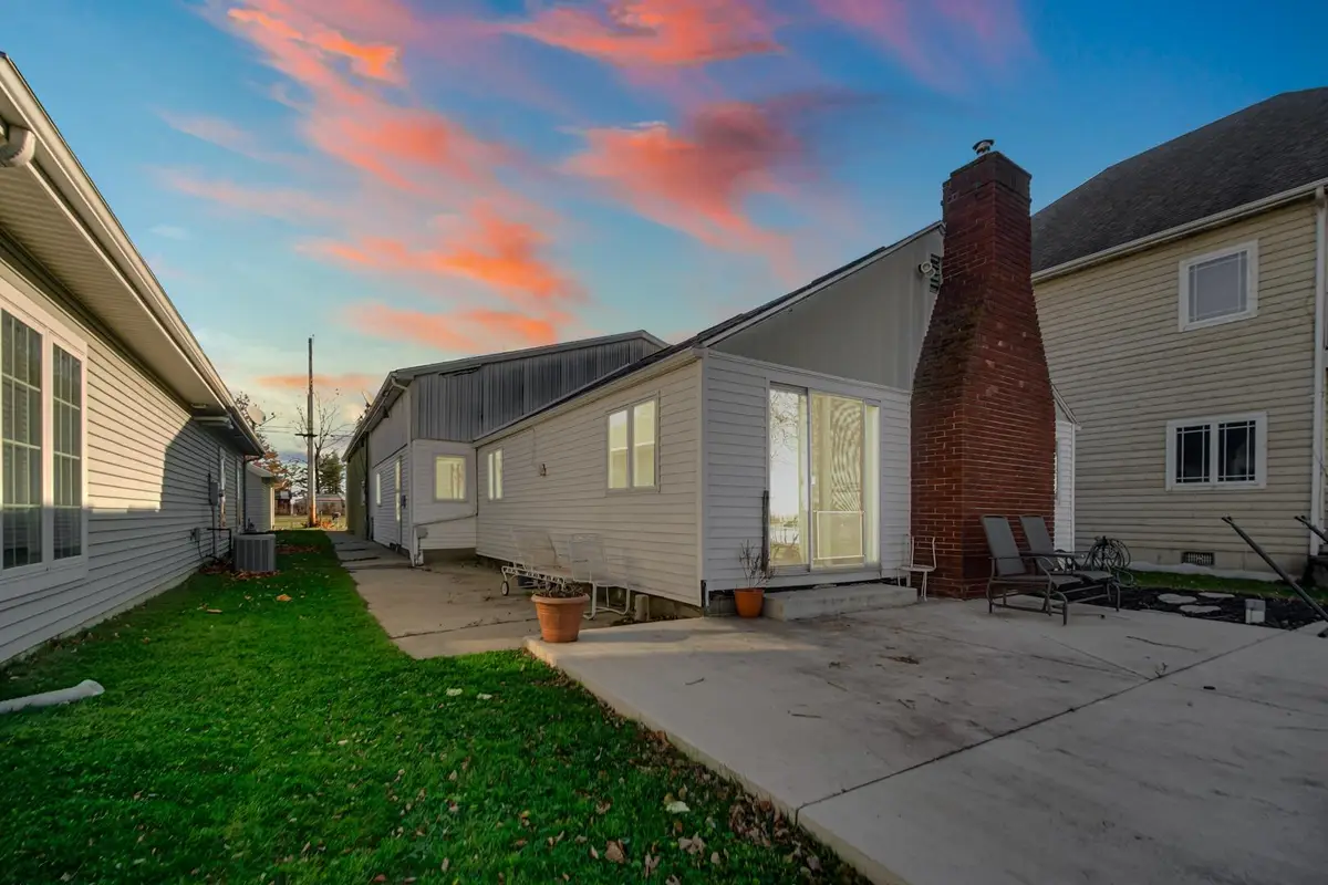 3593 Lake Shore Drive, Bremen, IN 46506 - #1