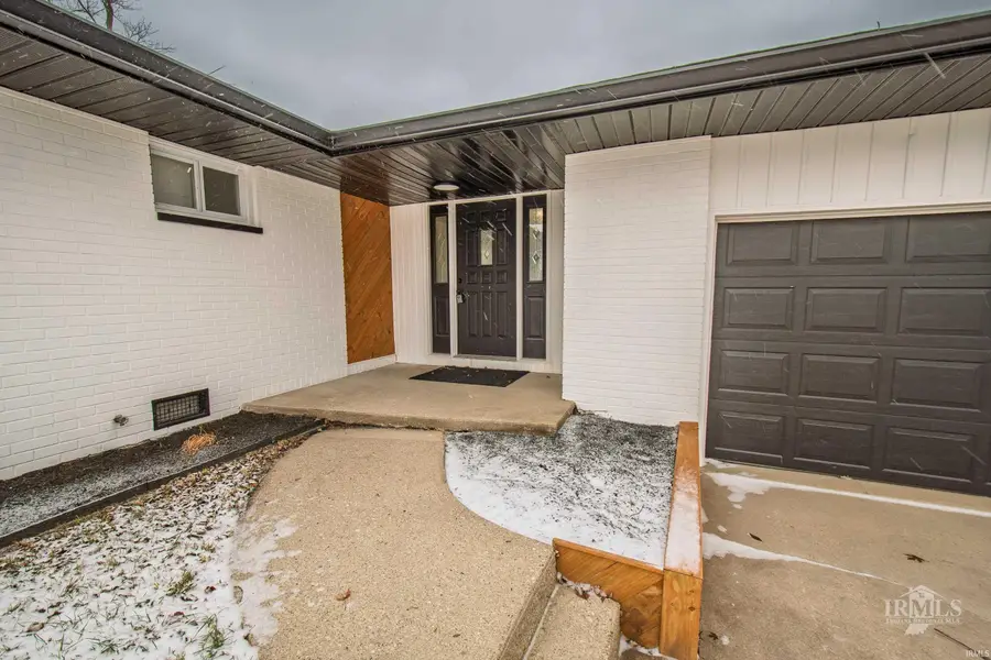 5704 E Robert Street, Muncie, IN 47303 - #2