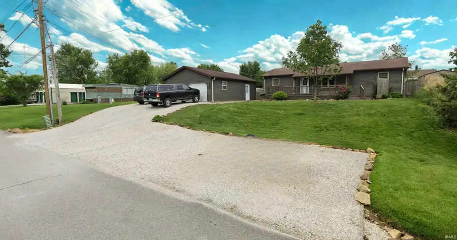 214 Cedar Street, Loogootee, IN 47553 - Image #2